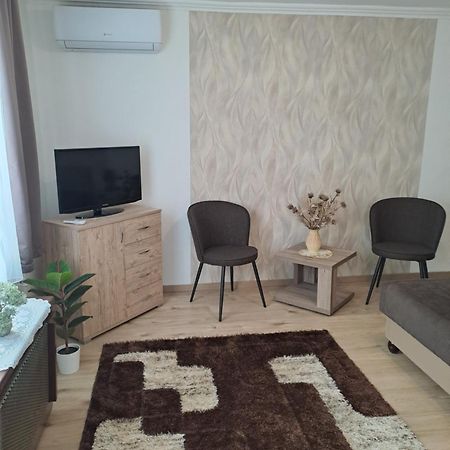 Hajdúszoboszló Katarina Apartman מראה חיצוני תמונה