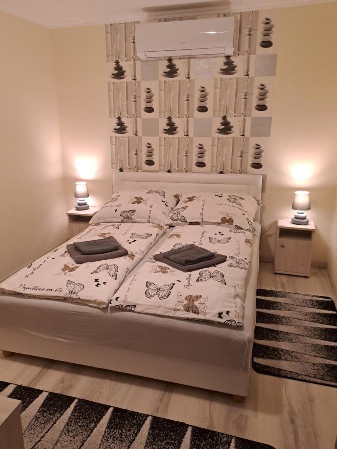 Hajdúszoboszló Katarina Apartman מראה חיצוני תמונה