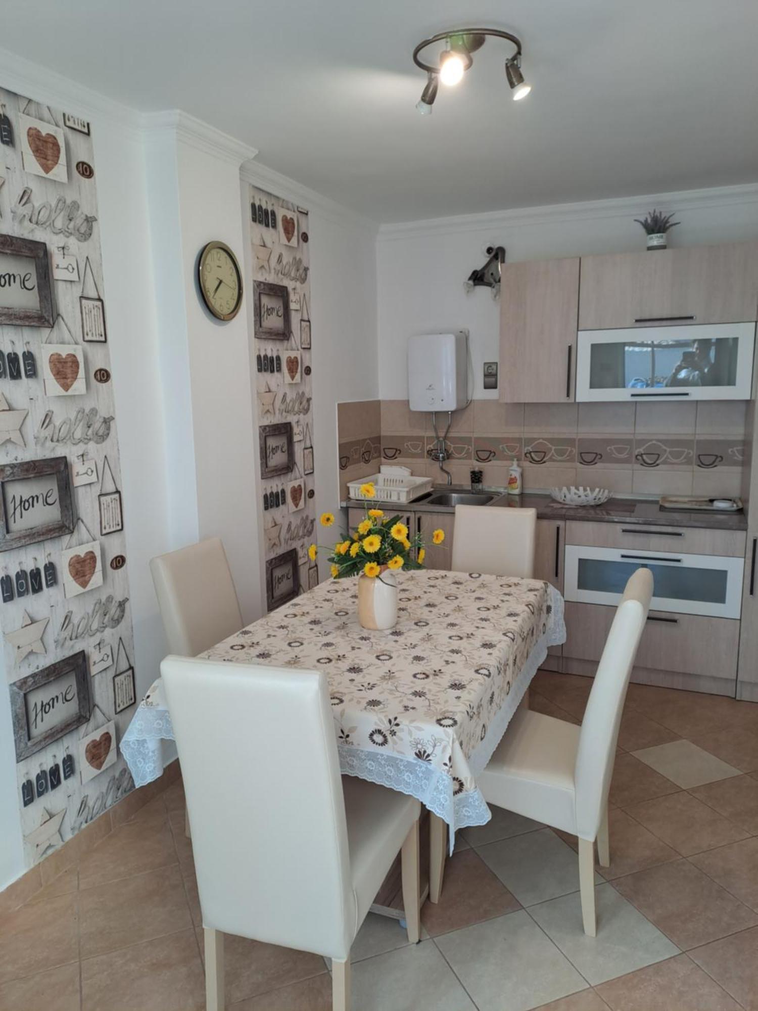 Hajdúszoboszló Katarina Apartman מראה חיצוני תמונה